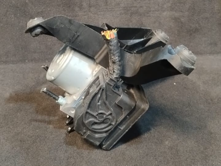 BMW 2 F46 2016 ANTI LOCK BREACKING SYSTEM  PUMP MODULE DSC MK100 -6883348