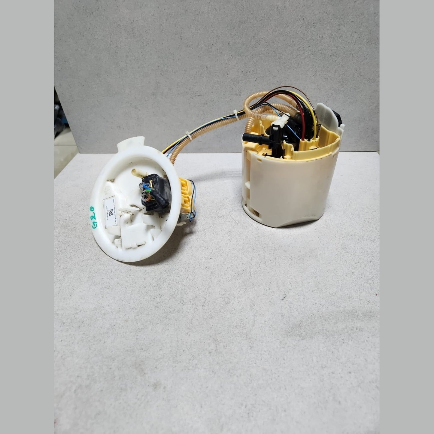 2017-2025 BMW 330i Fuel Pump Assembly 7473444 3 Series G20 G21 G22