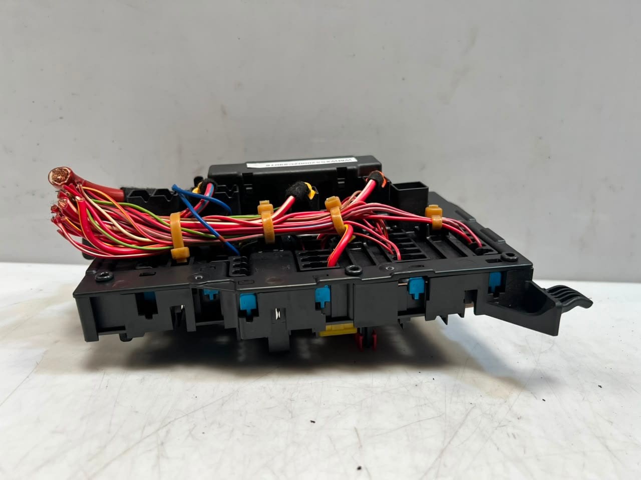 2025-2026 BMW 1' F40 M235 xDrive Gran Coupe Power Distribution Fuse Box 9270355