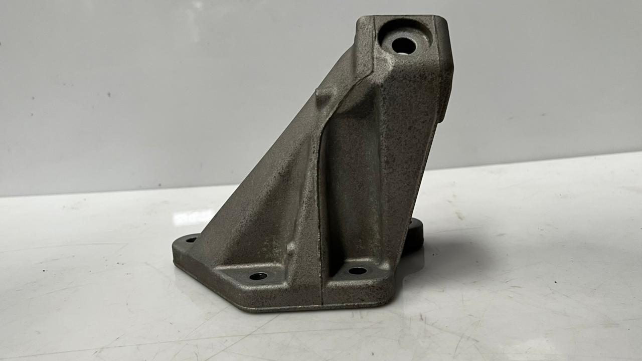 2012-2018 BMW M6 F13 S63 V8 Engine Mount Bracket 2211228411201 