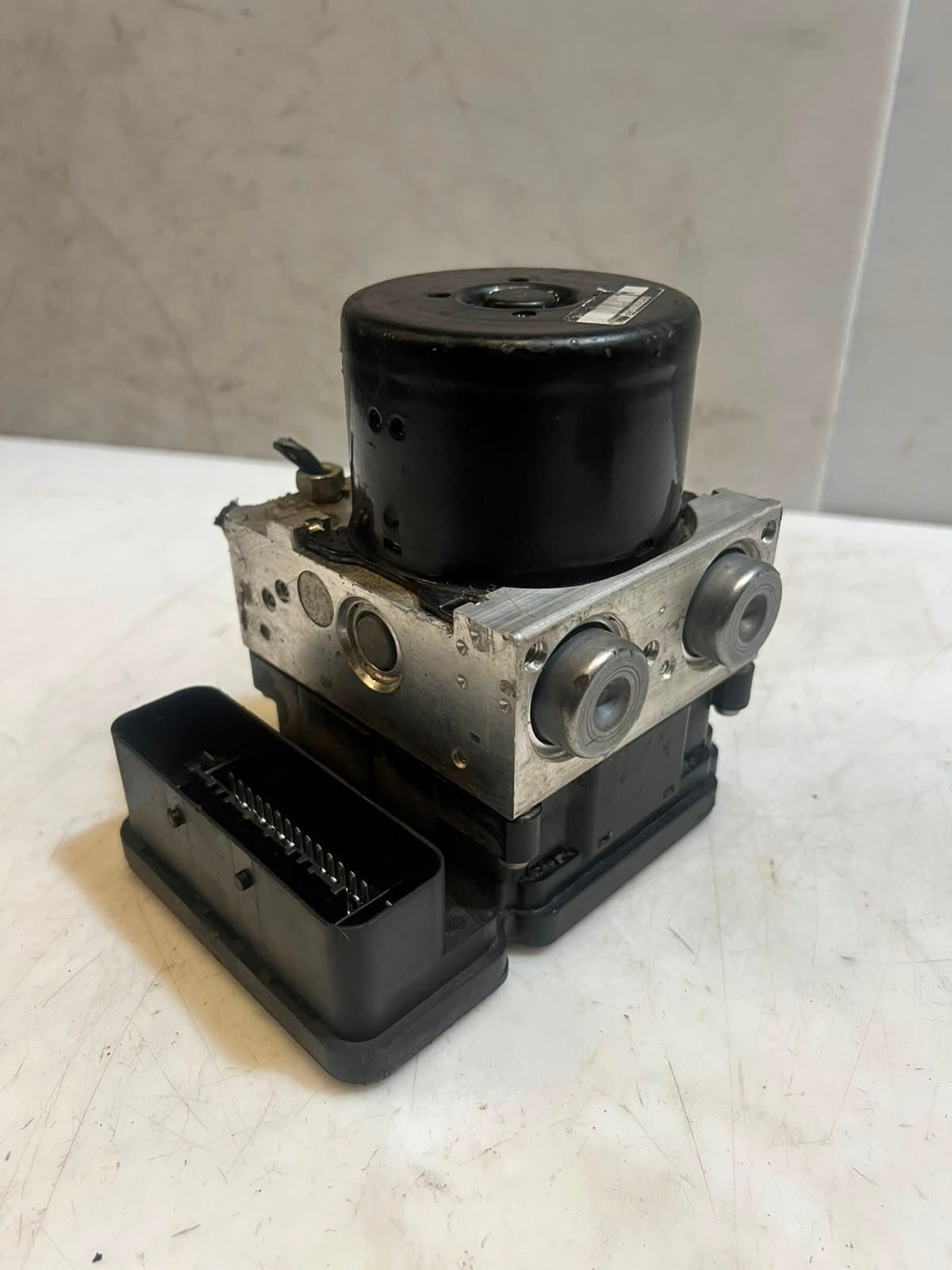 2007-2010 BMW E90 E91 E92 328i ABS HYDRAULIC Pump Module 6778485 OEM