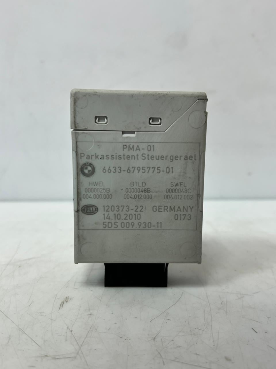 BMW 5 Series F10 F11 F01 528i 535i 550i Parking Distance Control Module 6795775
