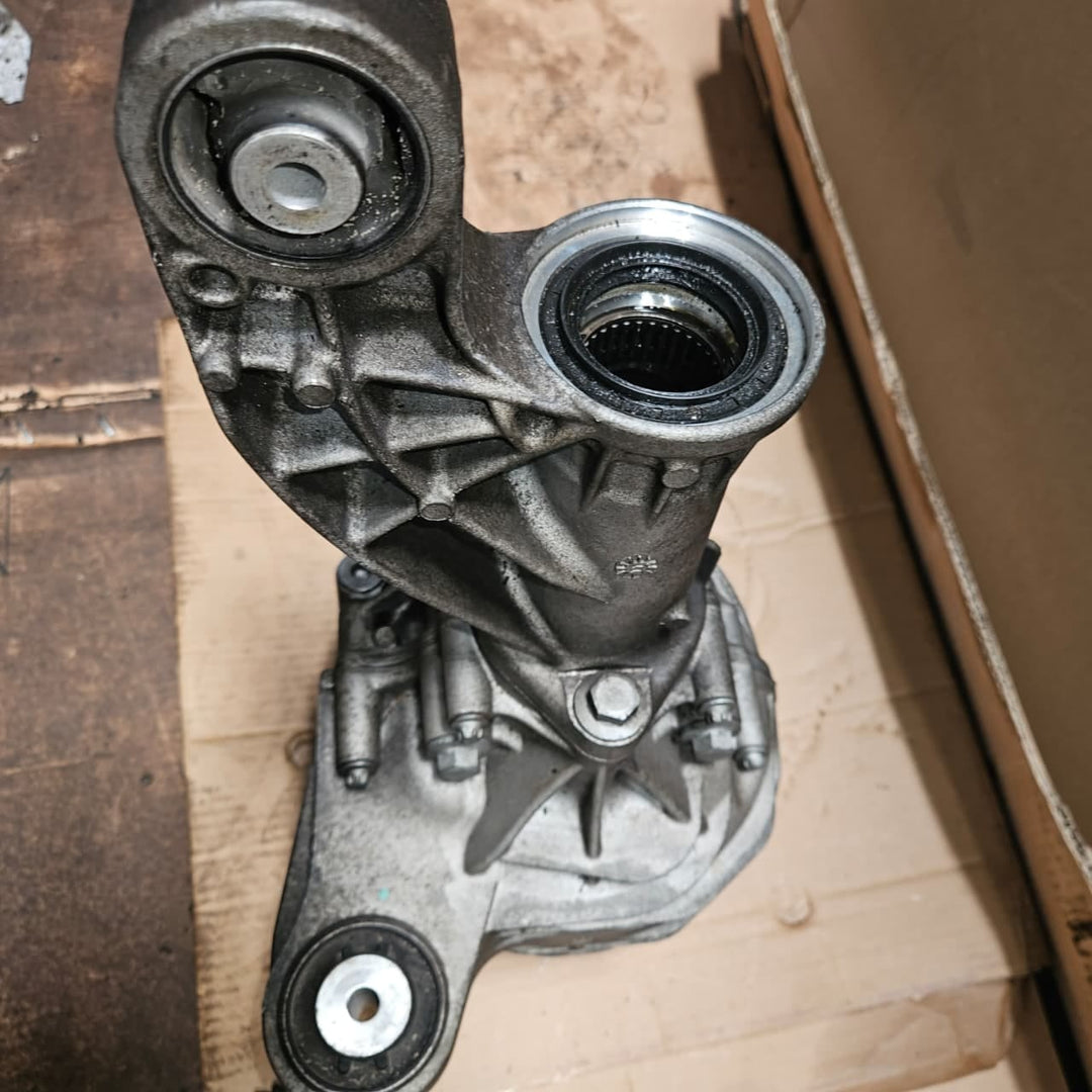 2007-2009 Mercedes-Benz GL320 Front Differential A1643302102 GL M-Class X164 W16