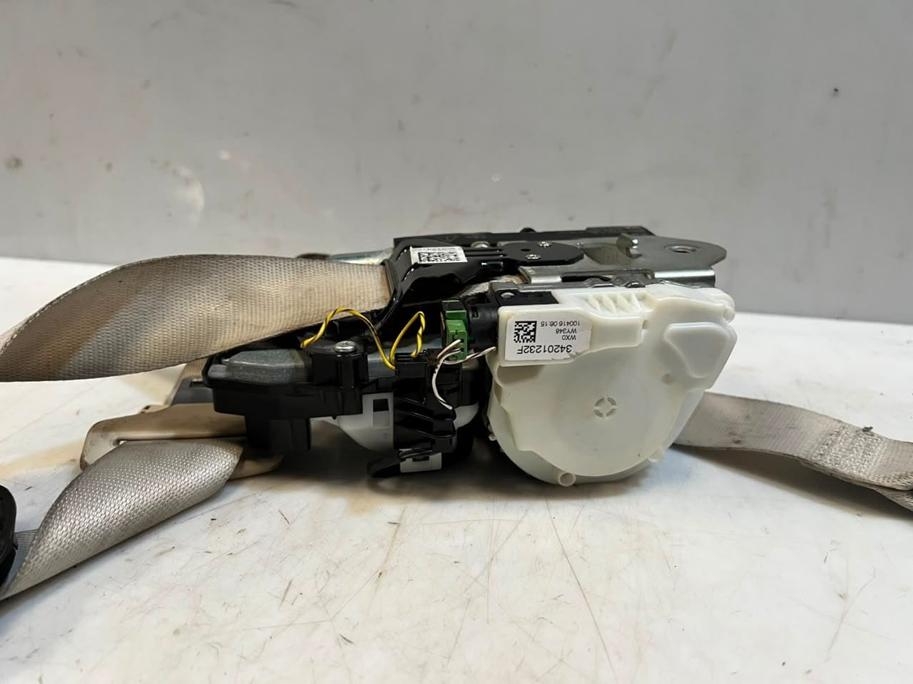 BMW 530  5 Series G30 G31 Front Seat Belt Right FR Tensioning System 34027306