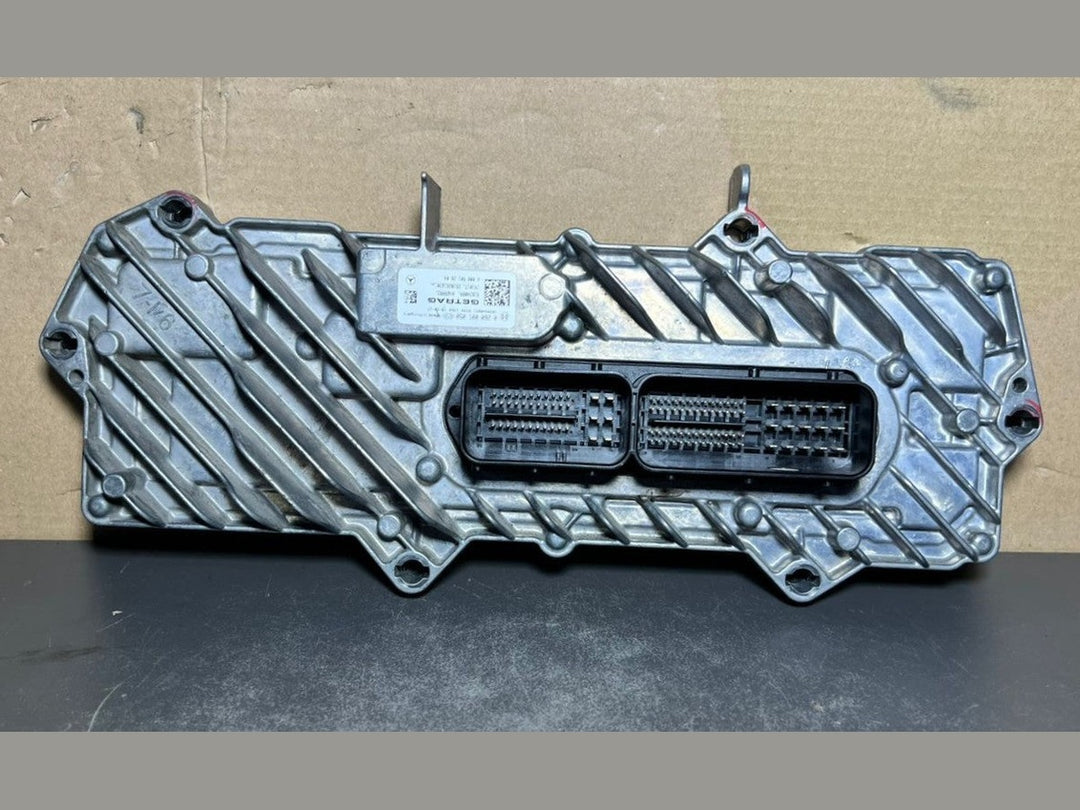 14-18 Mercedes W246 CLA GLA Getrag Sound Amplifier Assembly A000 9012604 OEM