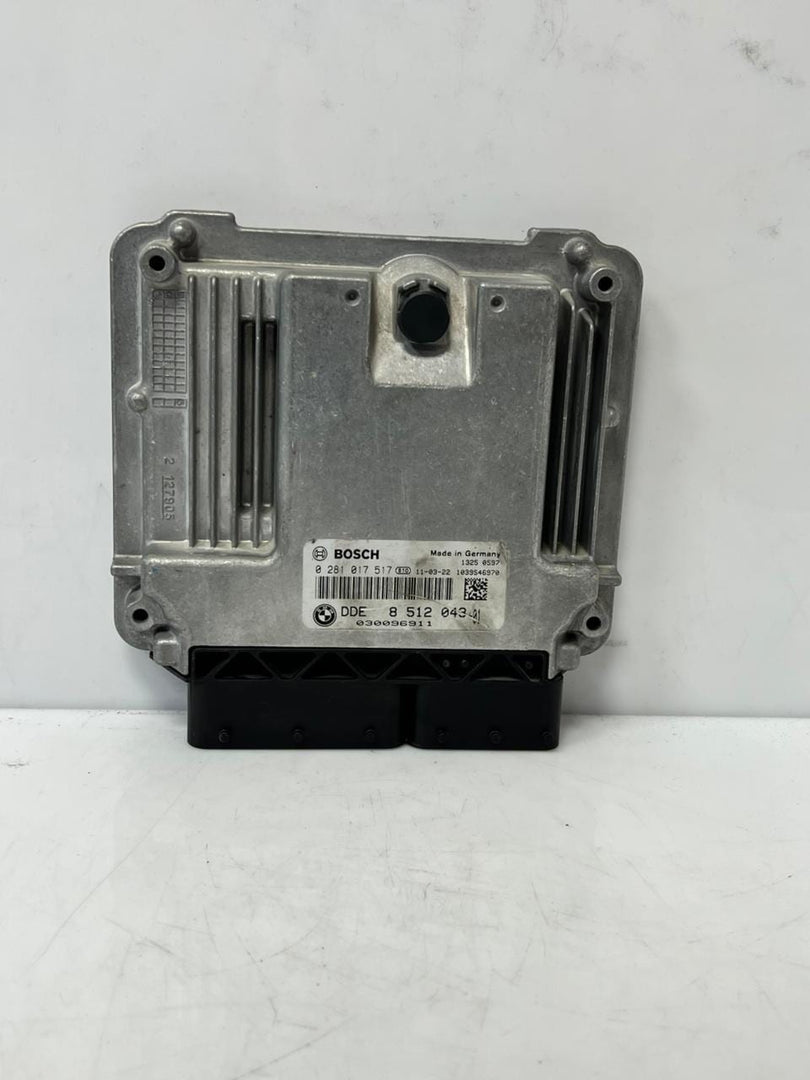 2011 BMW 3 Series E90 318D DDE  Bosch 0281017517 Engine Control Unit 8512043 OEM