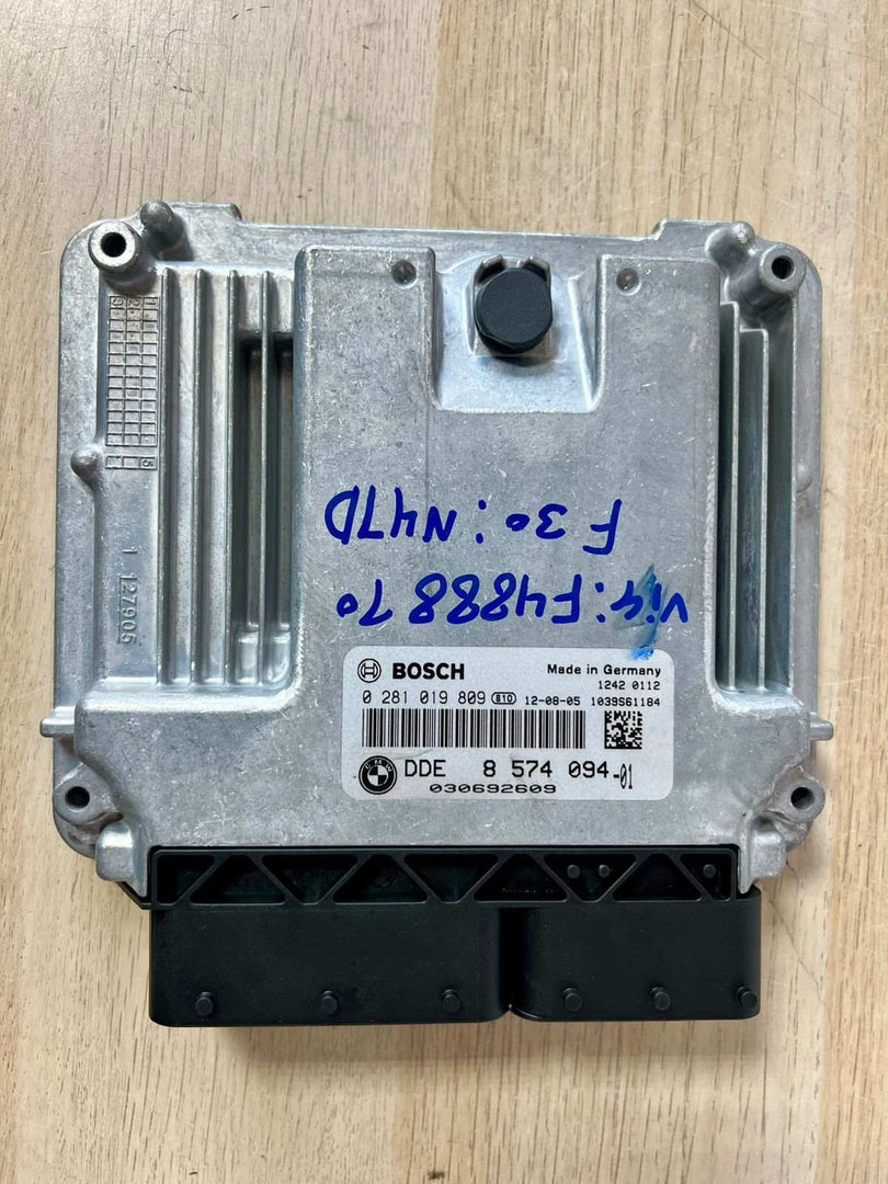 2014-2015 BMW F30 N47D Engine Control Unit 8574094 DDE SET ECU+FEM+KEY