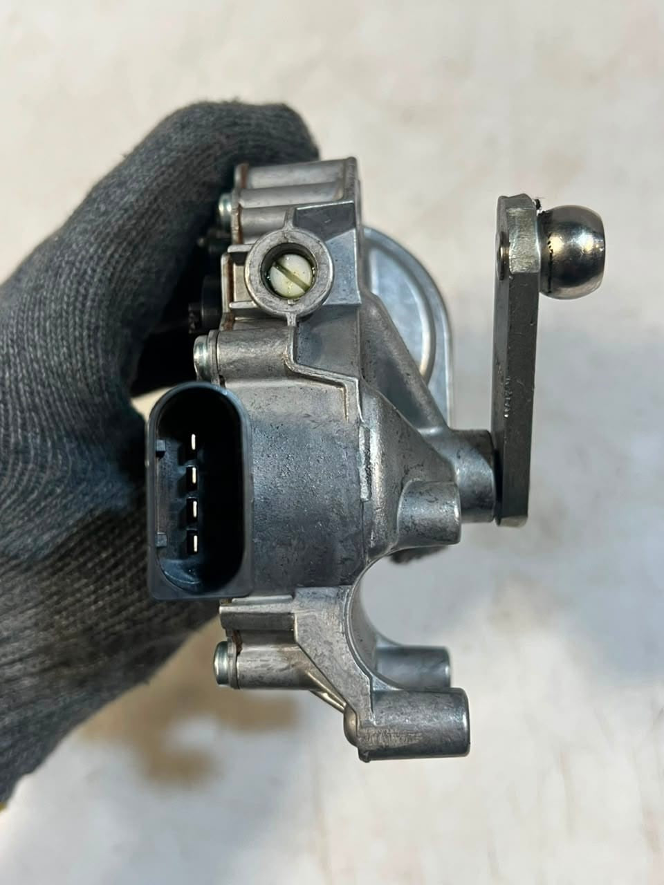 2010-2015 BMW X1 E84 WINDSHIELD Front Wiper Motor 2992466 OEM