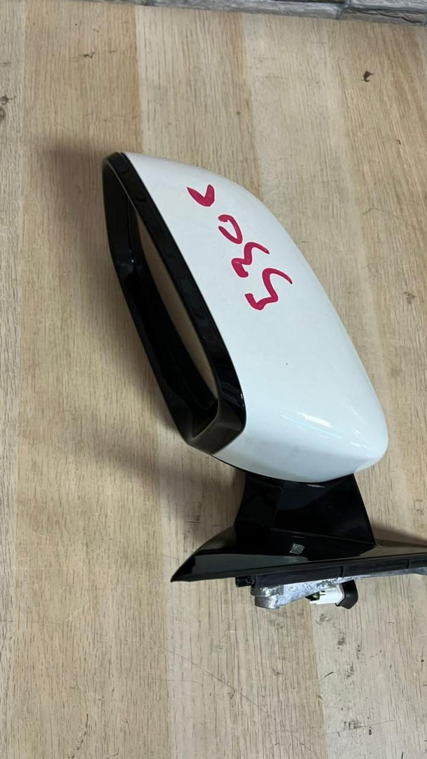 BMW Left Side Door Mirror F0184101U668B 5 Series G30 G31