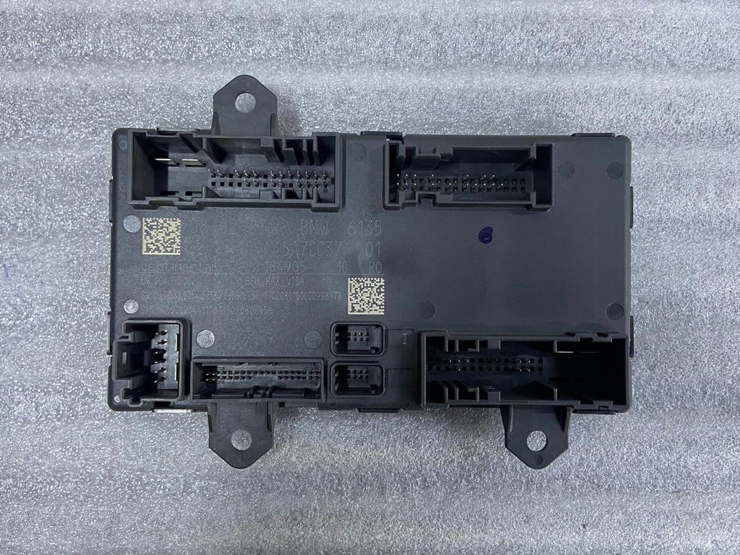 OEM BMW G70 REAR DOOR PASSENGER SIDE CONTROL UNIT 5A7CC37 CONTINENTAL BRAND NEW