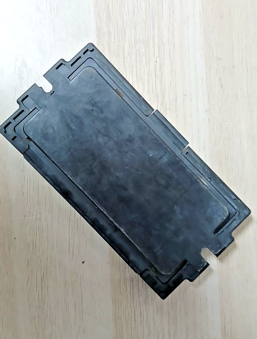BMW 1 Series E81 118D Light Module Housing FRM ECU OEM 6827065