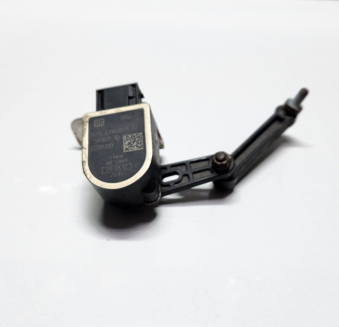 2010-2016 BMW 535i Headlight Level Sensor 6784075 5 Series F10 and F11 OEM