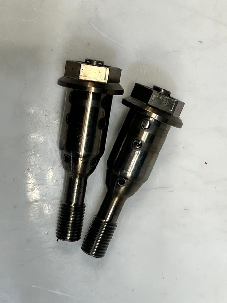 BMW 2 Gran Tourer F46 Vanos Central Valve 1136 7620689 OEM