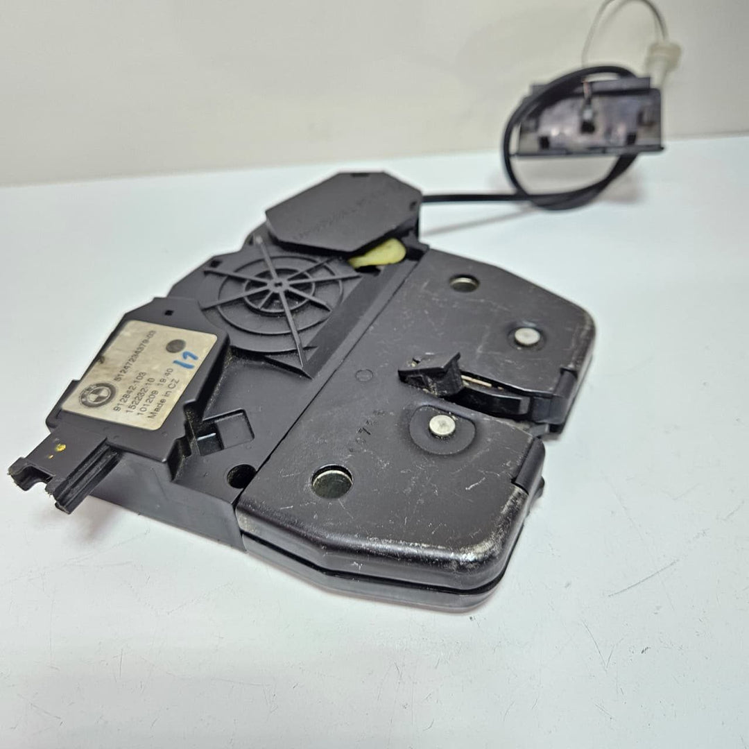 2007-2013 BMW X5 E70 Trunk Latch Lock Actuator 7234379