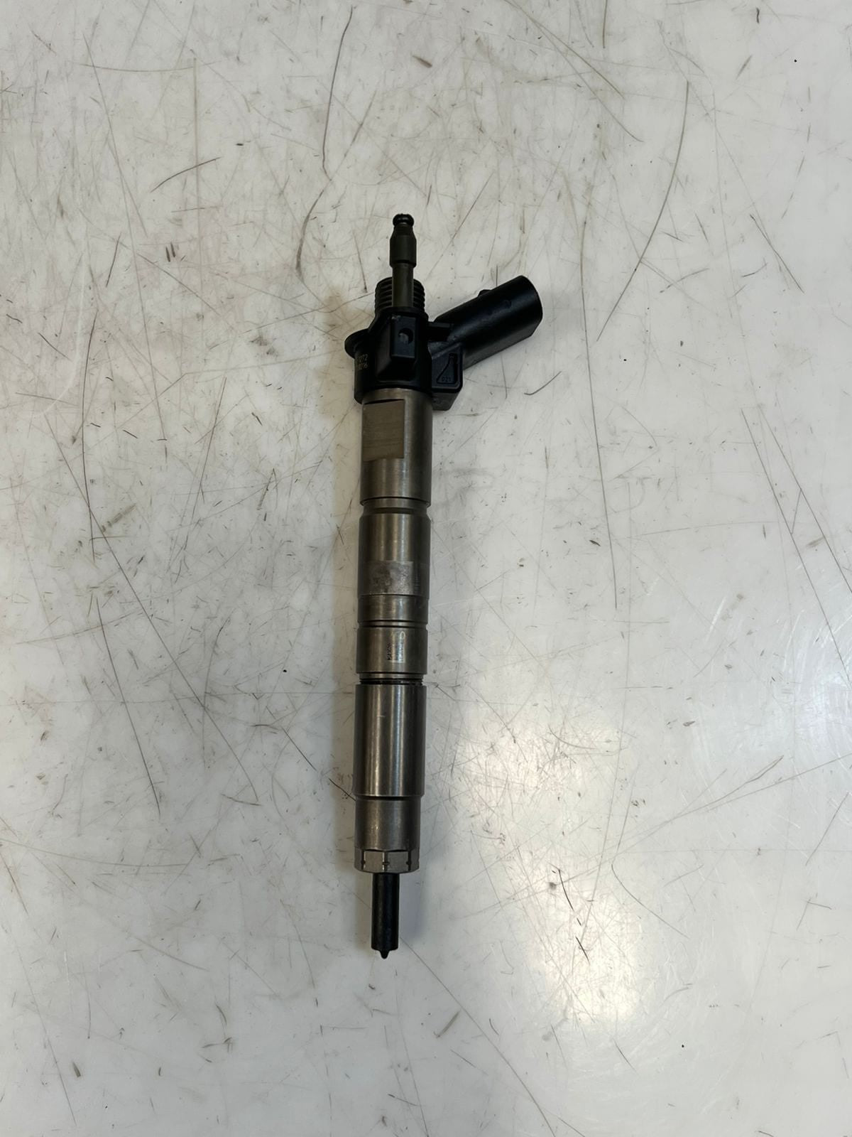BMW 3' 5' 330D, 525D, 430D, 435D, 530D Fuel Injector 7823461 OEM
