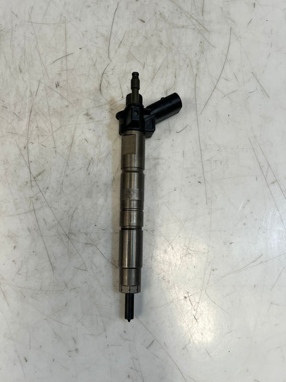 BMW 3' 5' 330D, 525D, 430D, 435D, 530D Fuel Injector 7823461 OEM