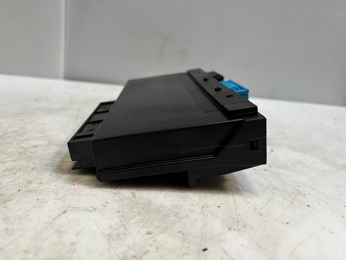 2008-2013 BMW E90 E92 E93 BODY CONTROL MODULE BCM BODY MODULE 9187533 OEM