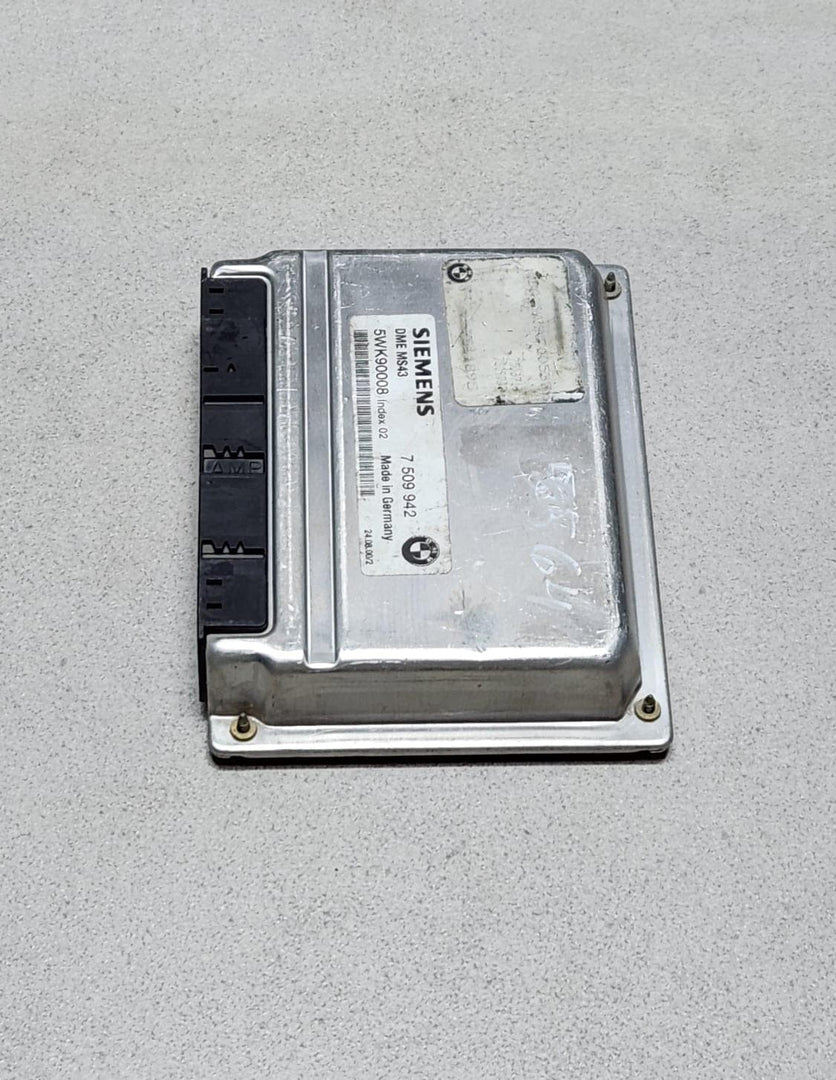 2001-2005 BMW 325i Engine Control Unit 7509942 5 Series E39