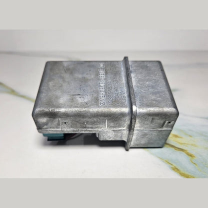 Mercedes-Benz C E W204 W207 W212 Steering Lock Module Control Unit A2049005912