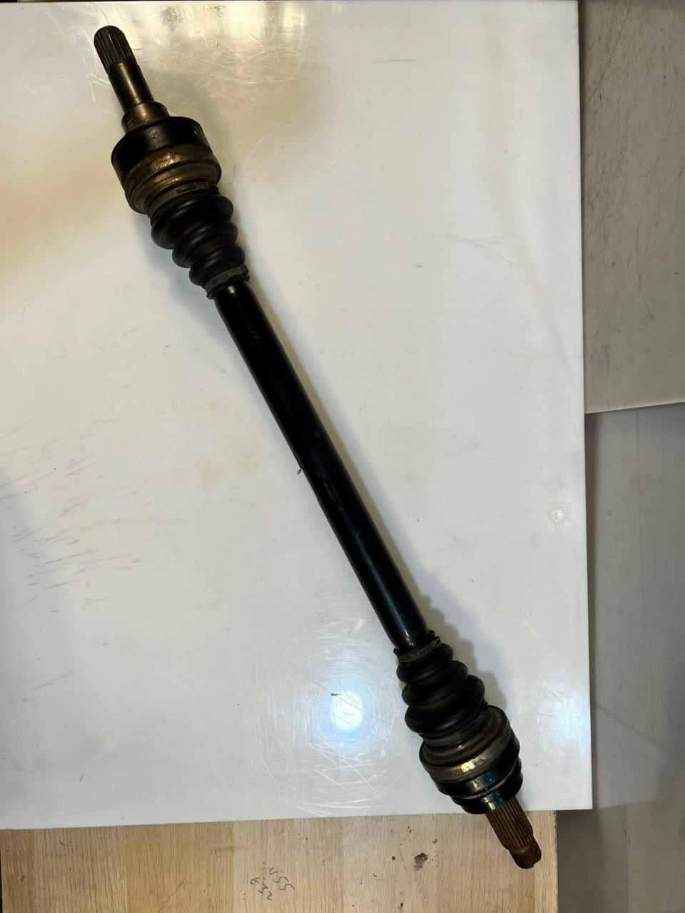 2011-2016 BMW 5 SERIES F10 F11 535i xDrive Rear Right CV Axle Shaft 7581030