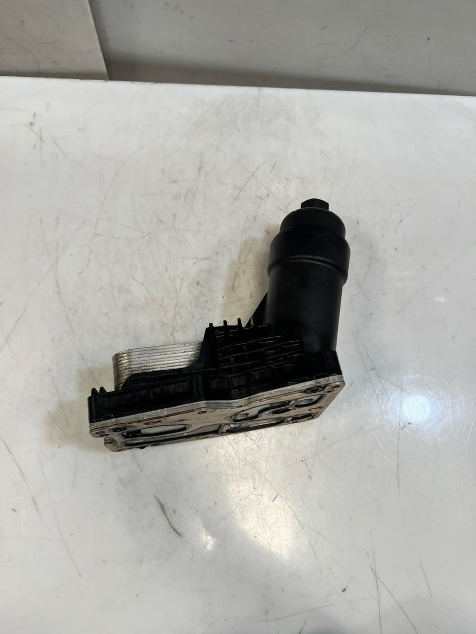 BMW N47D20C E90 F30 F20 F10 Engine Oil FILTER HEAT Cooler Water-Cooled 8507626