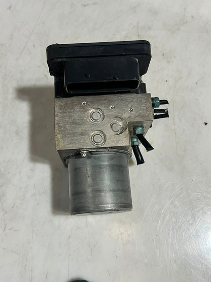 BMW F10 5 Series F06 6 Series F01 7 Series Abs Pump Module 6865860 OEM