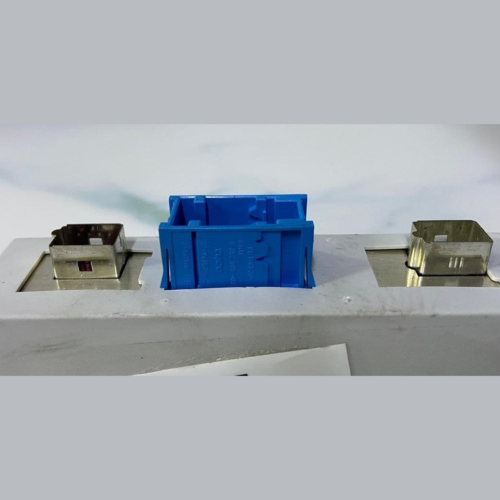 BMW 530I E60 X5 E70 LVDS Converter Module 0429511