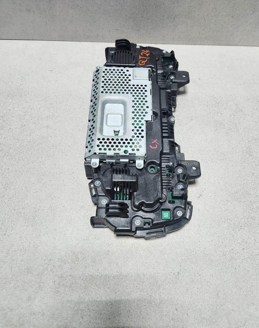 2017-2020 BMW 530i Instrument Cluster 9392558 G01 G12 G30 G32 G38 530E and 740E