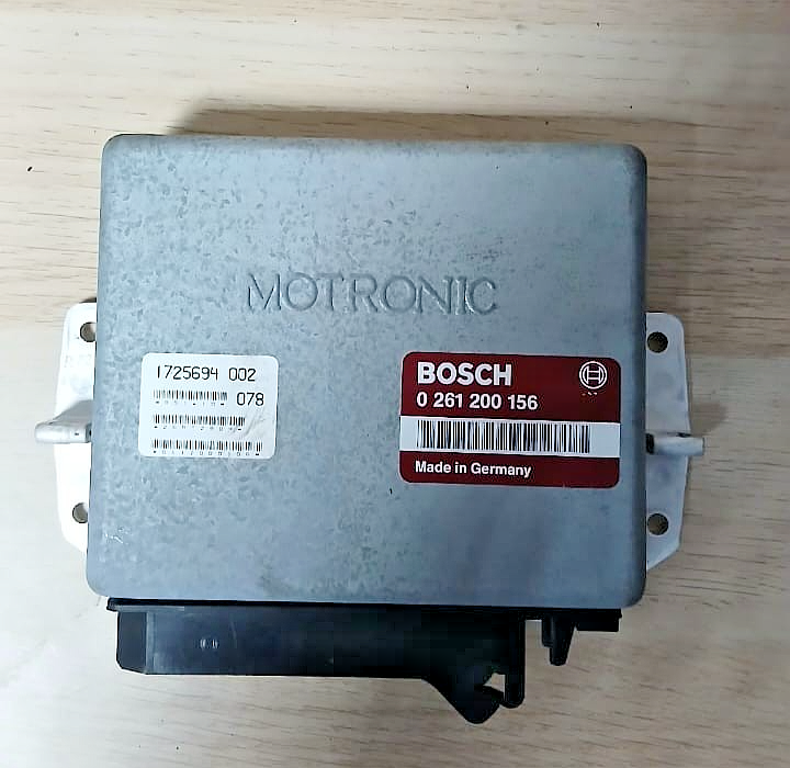 BMW E32 750iL M70 Engine Control Unit ECU DME Motronic OEM 1725694