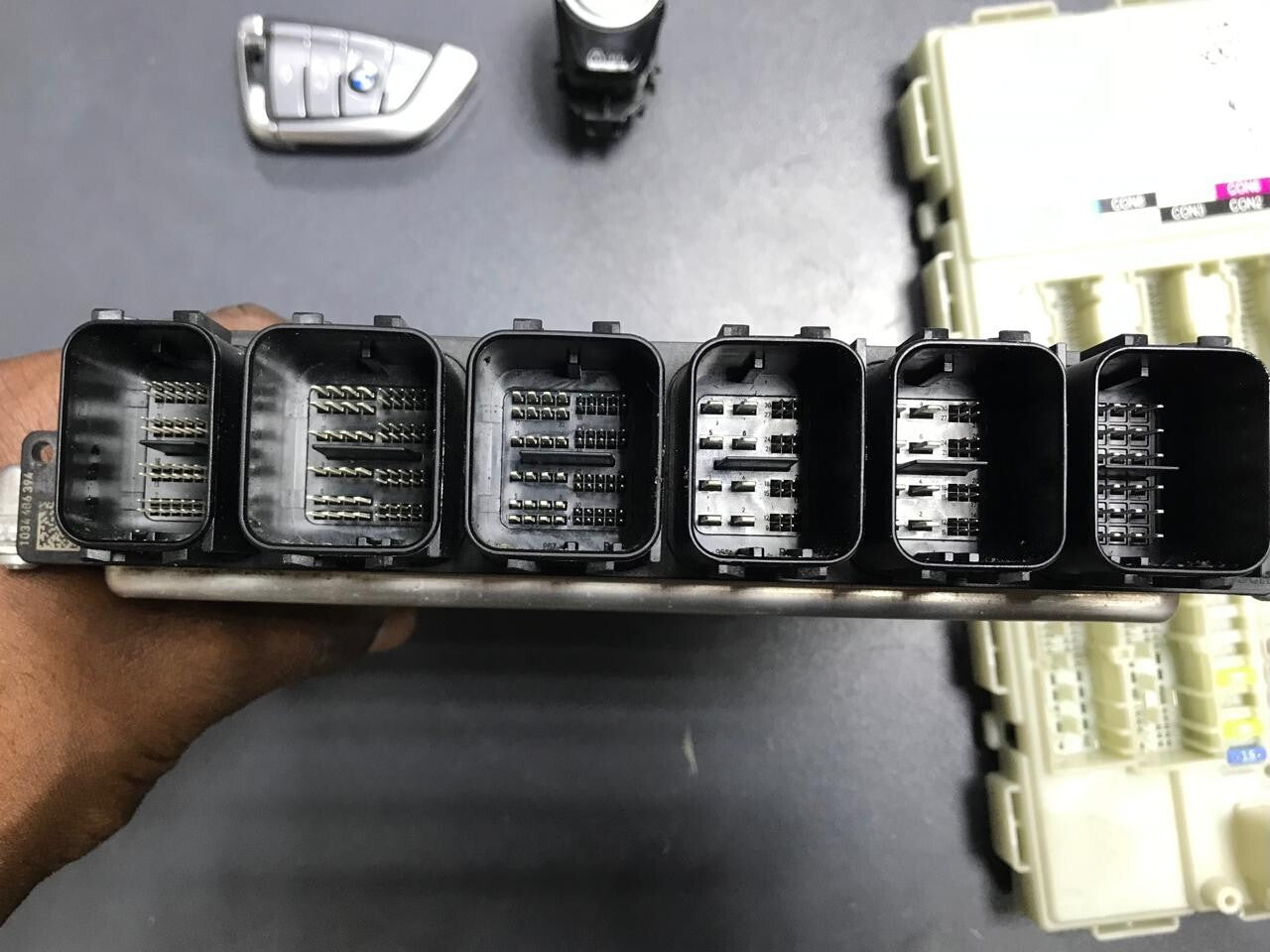 BMW 520i G31 2018 B48 ENGINE COMPUTER ECU UNIT SET DME 9452864