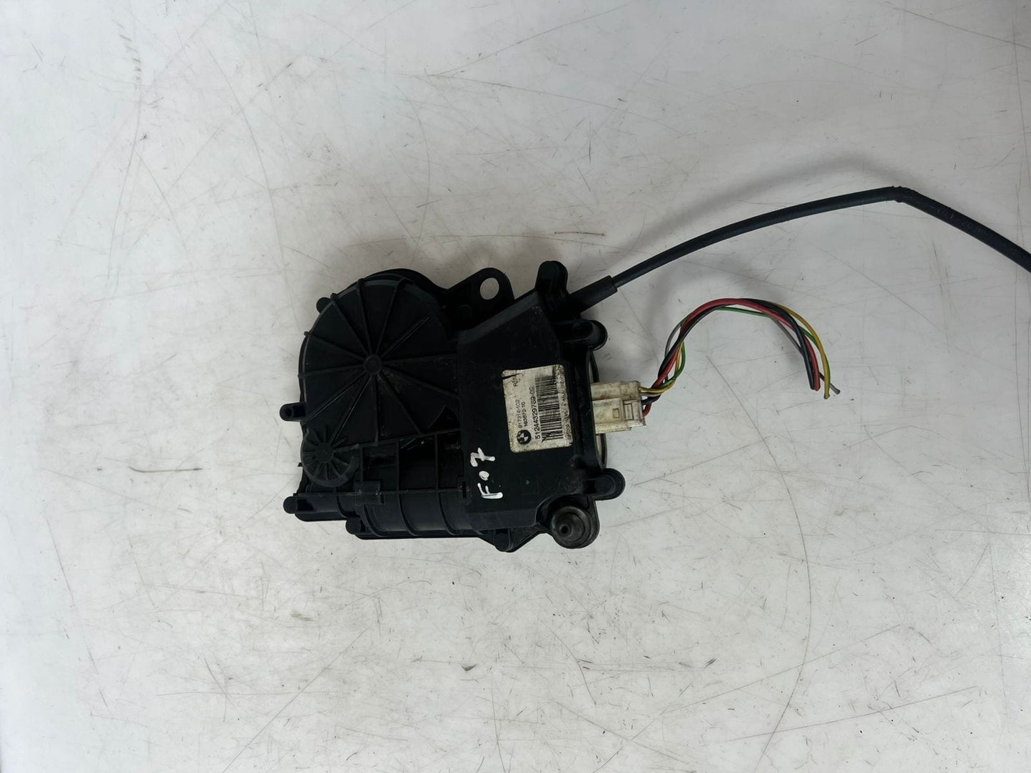 2010 BMW 550i F07 5 Series GT Trunk Lid Soft Close Actuator Motor 4329789 OEM