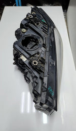 Bild in die Galerieansicht laden, 2017-2020 BMW 530i Adaptive LED Headlight 7439195 5 Series G30 G31 F90 OEM LHS 