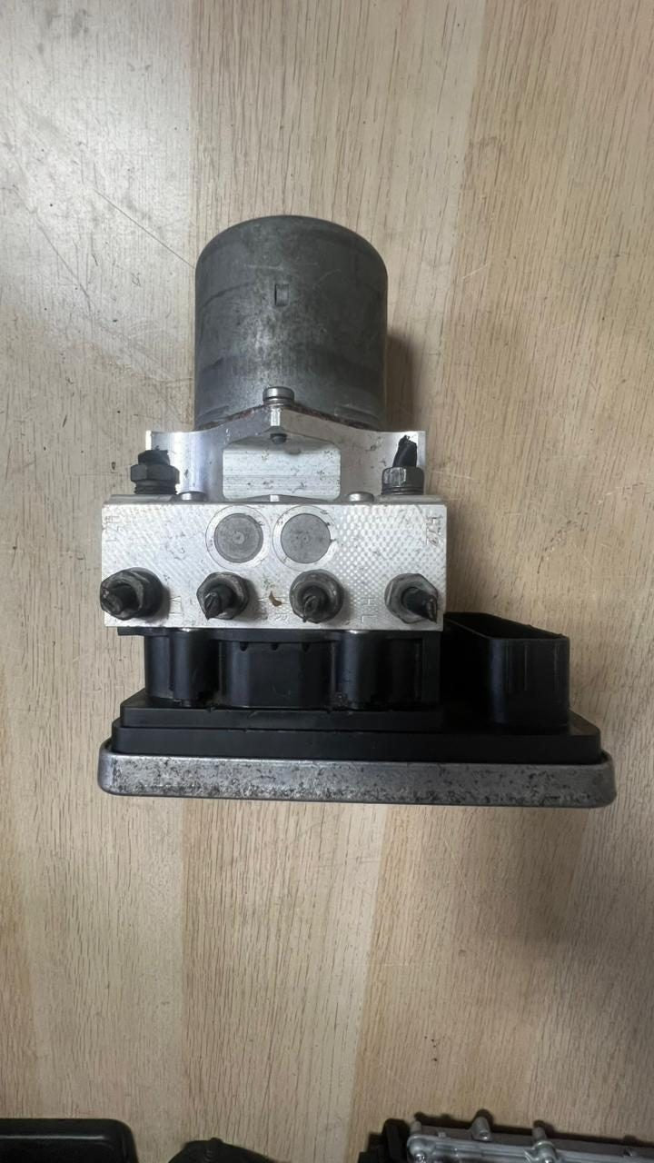 2016-2019 BMW G11 G12 740i Abs Hydraulic Control Unit 6882933 OEM