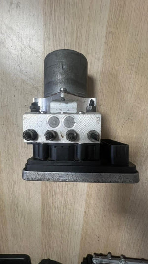 2016-2019 BMW G11 G12 740i Abs Hydraulic Control Unit 6882933 OEM