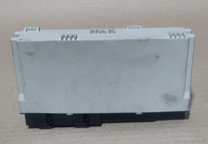 BMW G30 G31 G32 G11 G12 FRONT MEMORY SEAT CONTROL MODULE  OEM  - 7471370
