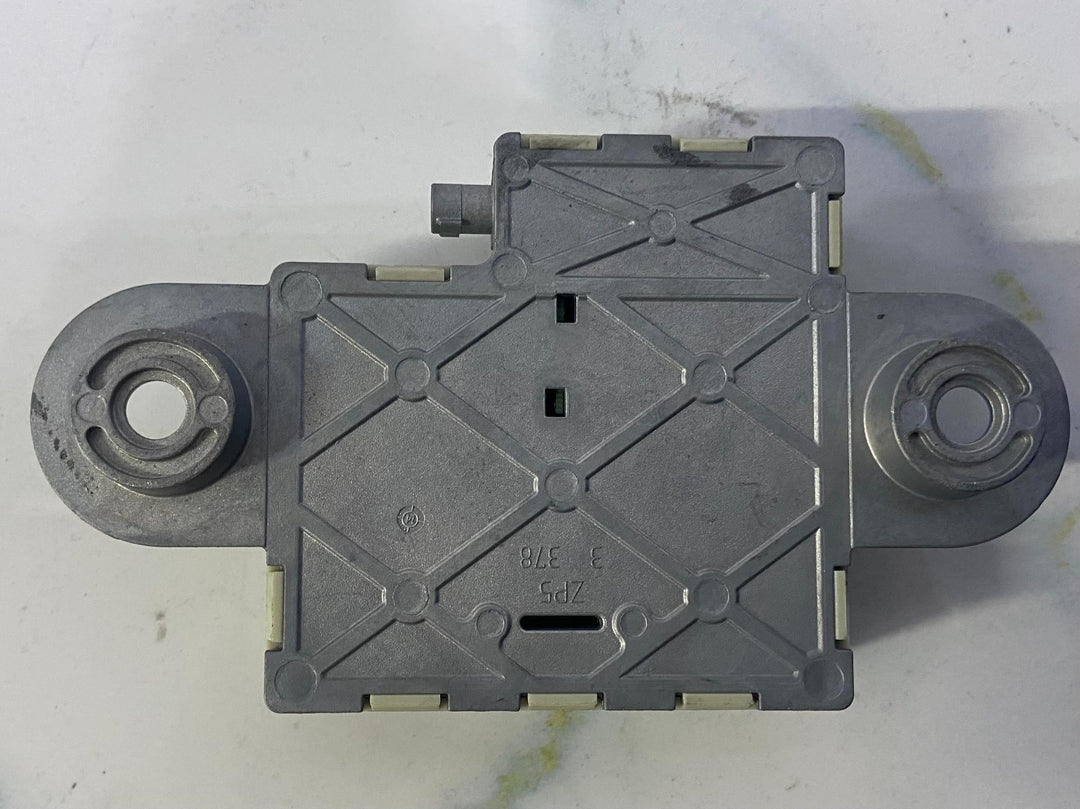 OEM BMW X5 E70 Radio Antenna Amplifier Control Module Unit 6935024