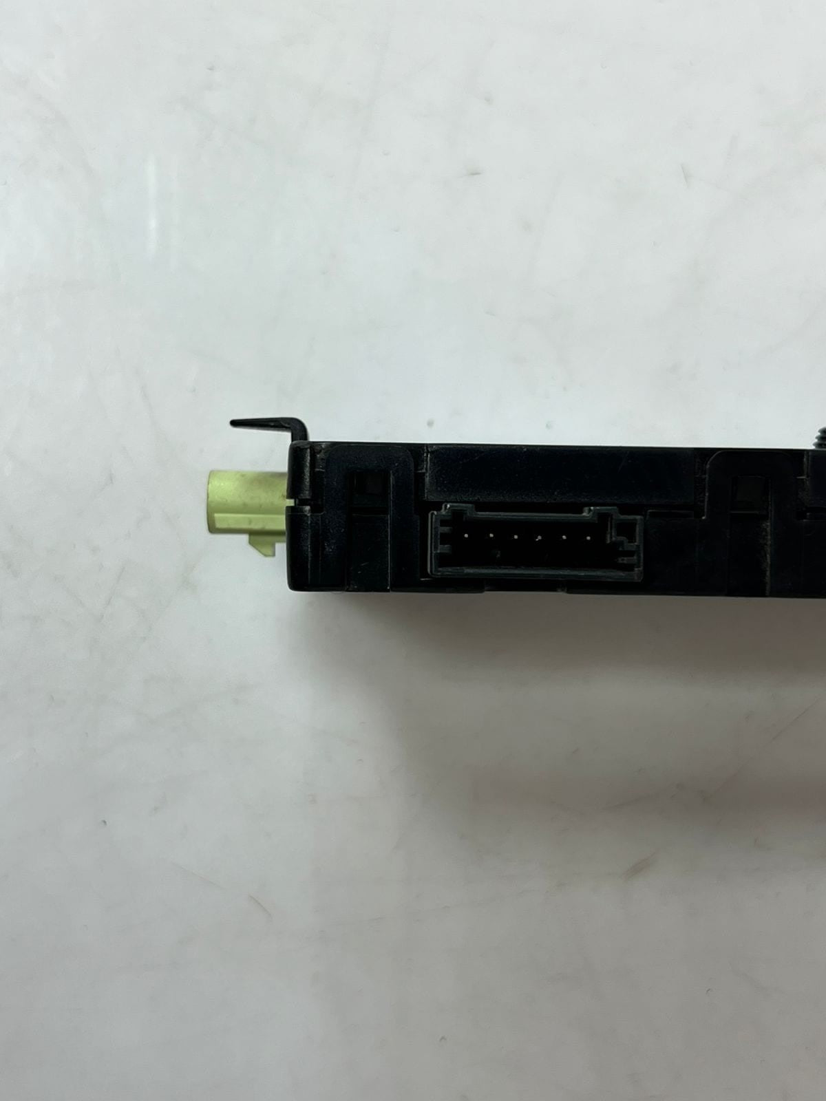 2017-22 BMW 7 Series G11 LCI G12 LCI M760i xDrive Antenna Amplifier 8735981 OEM