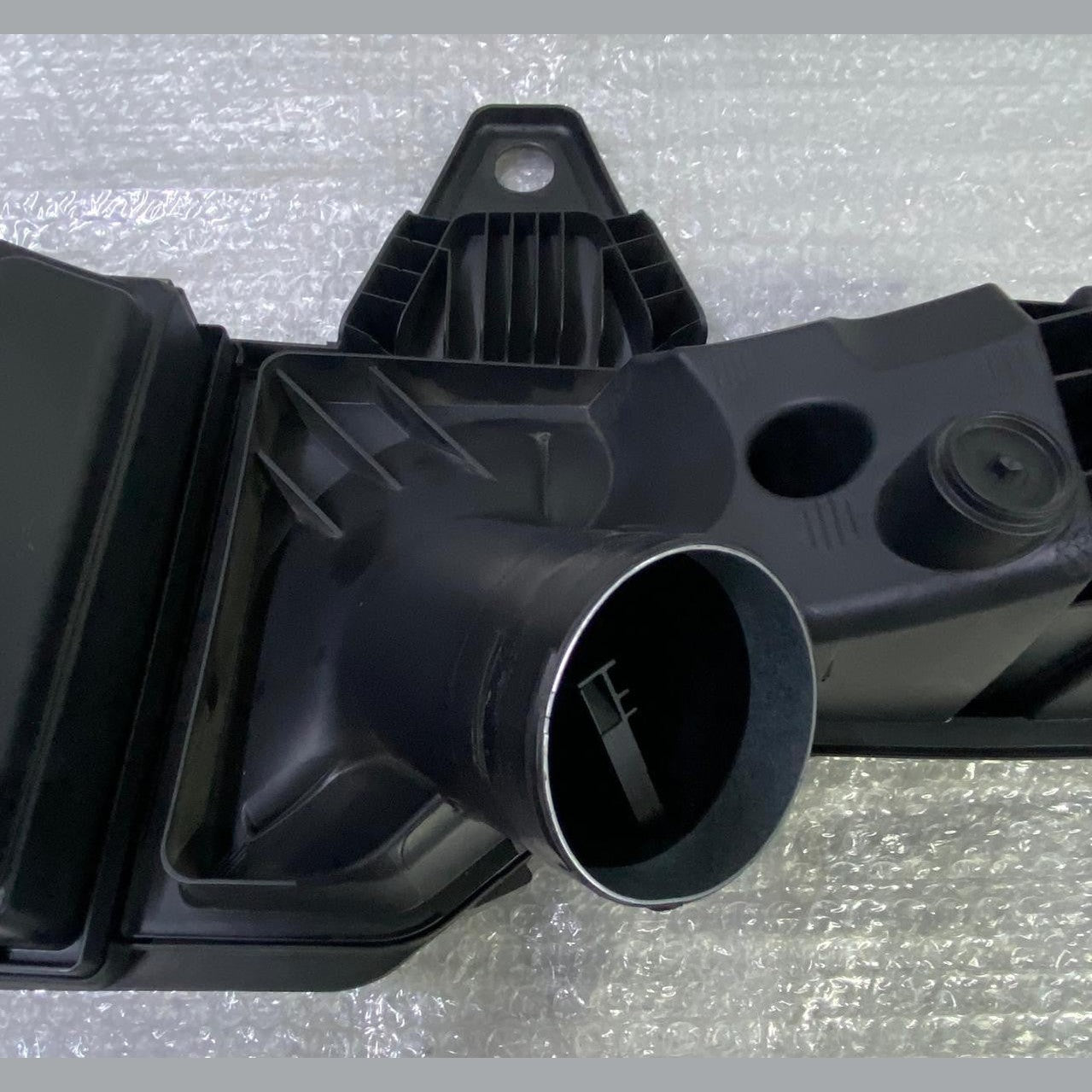 OEM BMW F20 F30 F31 LCI B38 Intake Muffler Air Filter Box Housing Petrol 8647449