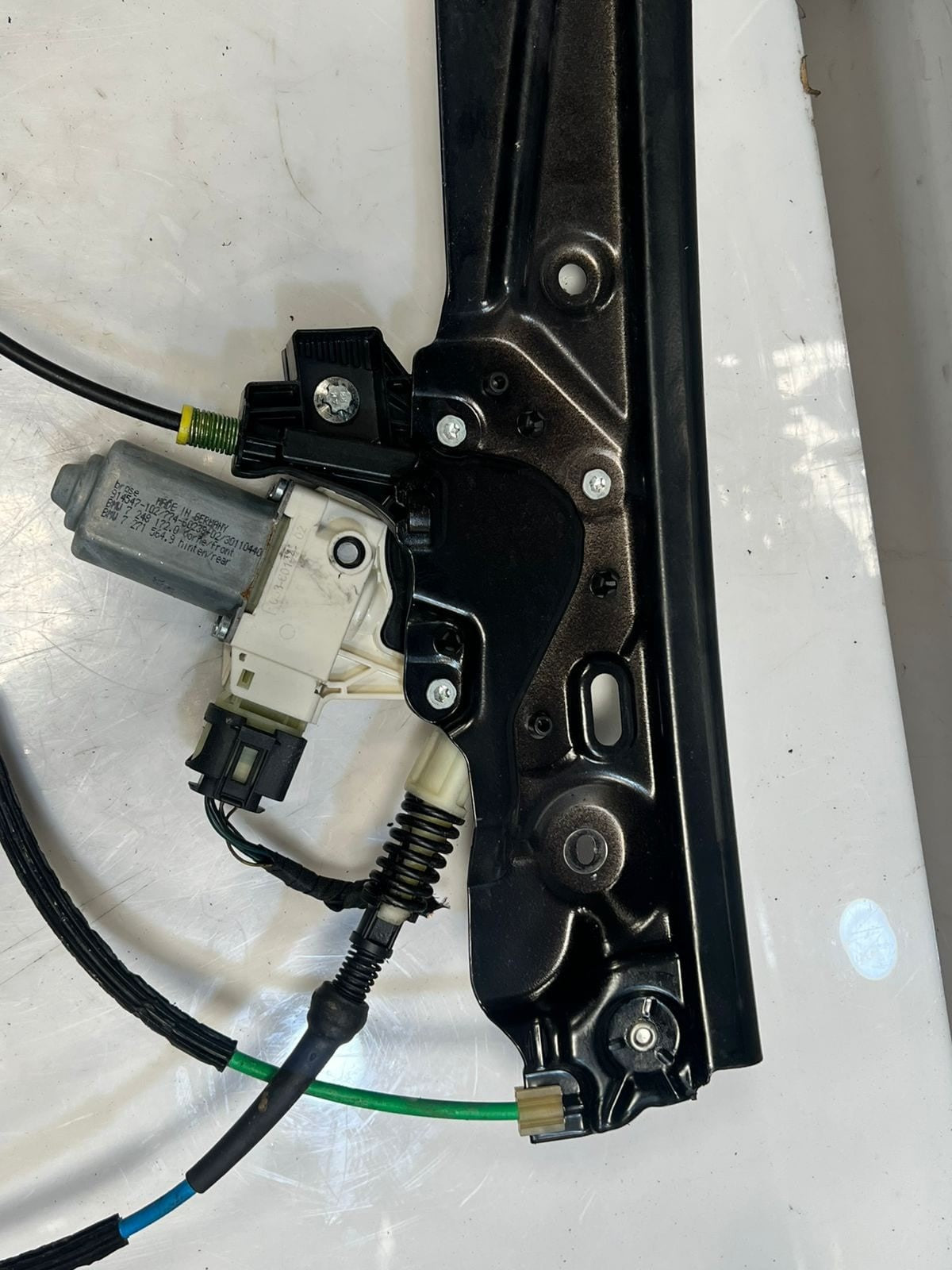 2014 BMW M5 F10 Front RIGHT Door Window Regulator With Motor 7182112 OEM