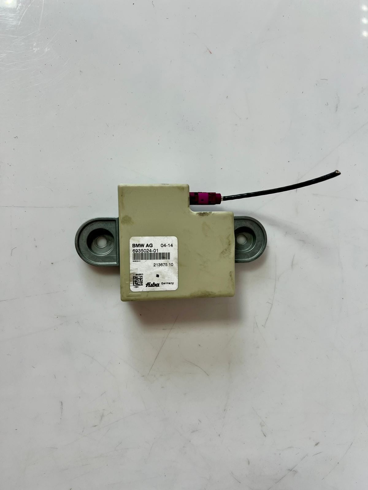 2011-2013 BMW 335I ANTENNA AMPLIFIER CONTROL MODULE 6935024-01 OEM 