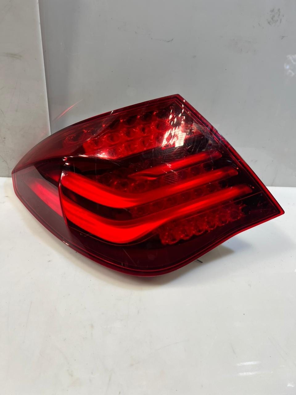 OEM BMW 7 Series F01 F02 LCI Tail Light Assembly 7300267 Rear Left OEM ECE