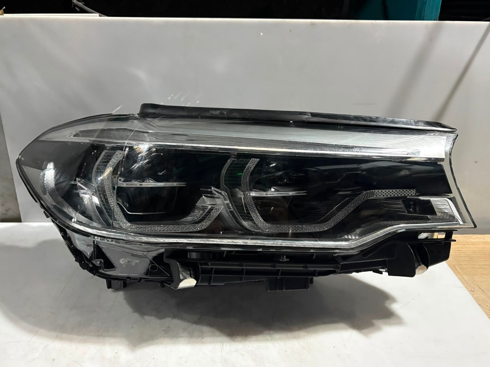 2018 BMW M5 F90 G30 Adaptive LED Headlight Left RIGHT 8499127 8499128 LHD