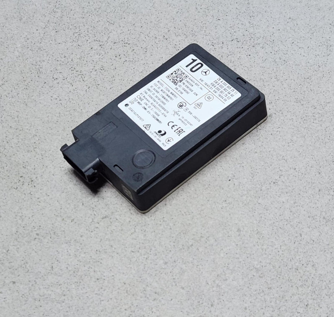 Mercedes W205 C300 Bumper Blind Spot Radar Distance Sensor Module A0009052511
