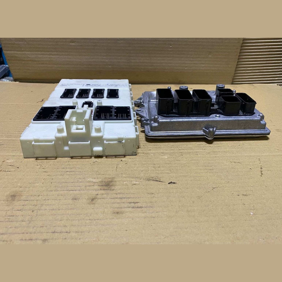 2012-2015 BMW 335i Engine Control Module 8606309  535i 335i X3 X5 models ECU SET