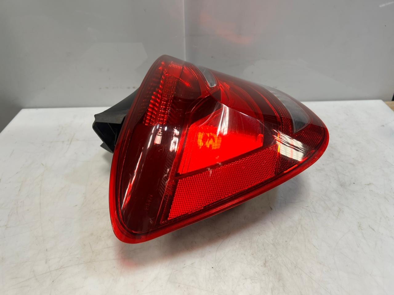 BMW 1 Series F20 Rear Left Outer Tail Light Led White Turn Indicator 7241543 OEM