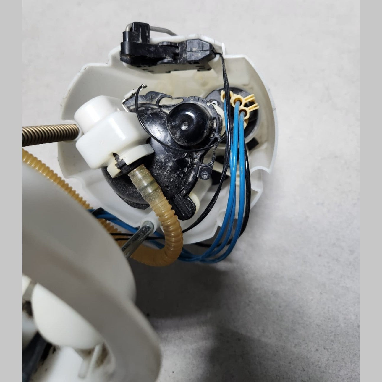 2019-2023 BMW 118i Fuel Pump 7300472 1-Series F40 2-Series F44 M235i 228i