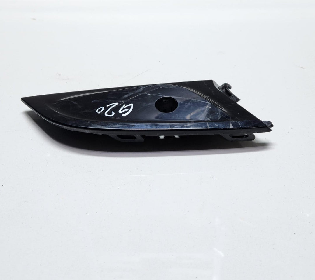 BMW 3 Front Grille Trim Right 8075606 3 Series G20 G21 OEM SCRATCHES ON ITEM
