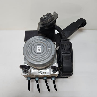 2014-2017 BMW i3 X1 F48 ABS Anti-Lock Brake Pump Control Module 6877112
