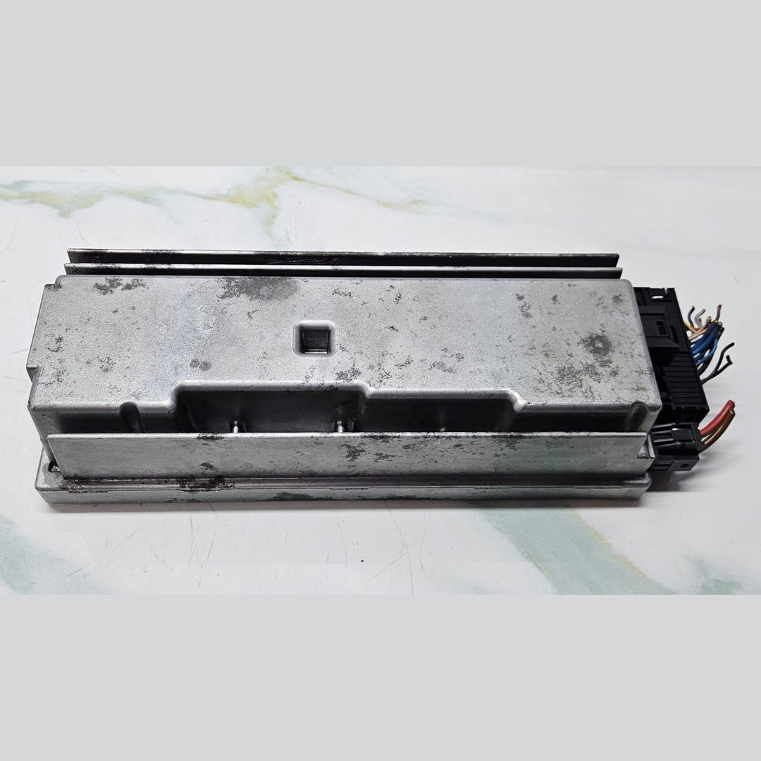 2009-15 BMW F01 F02 740i 750i models Top HIFI Audio Amplifier 9283656 OEM