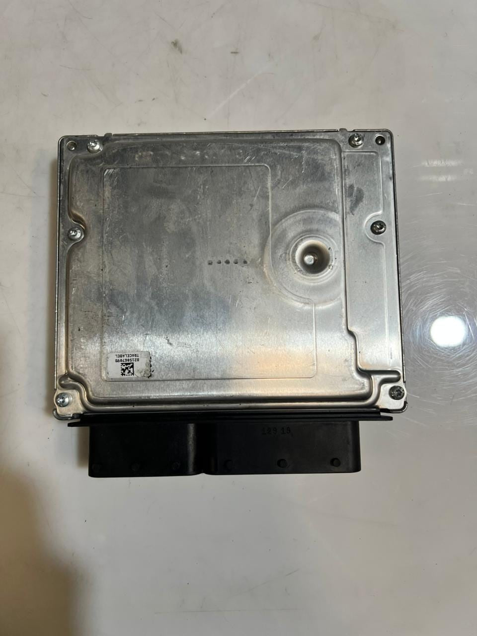 BMW E87 N47D Engine Control Unit ECU SET DDE + CAS3 + 1KEY 7811700 OEM